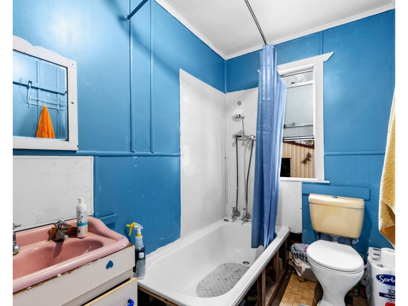 7 West Street, Oakey QLD 4401