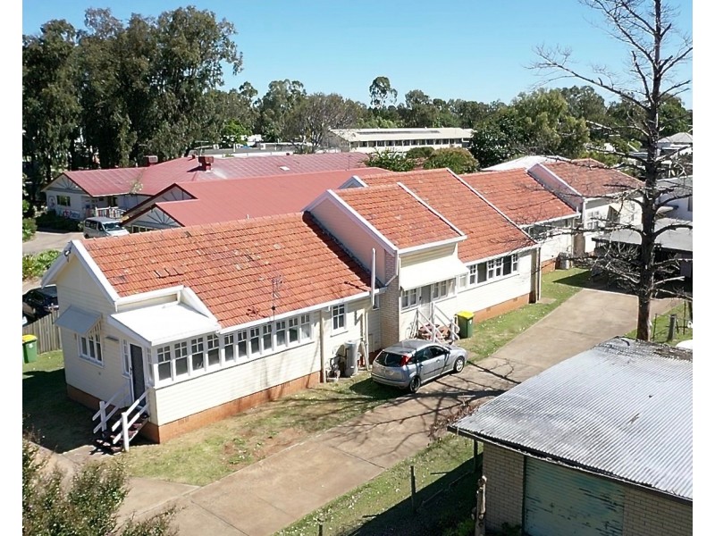 56 York Street, Oakey QLD 4401