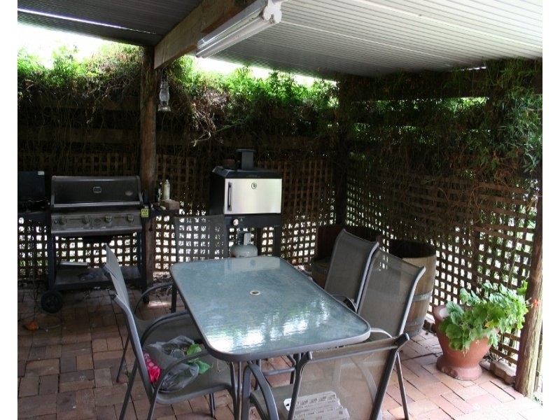 19 West Street, Oakey QLD 4401