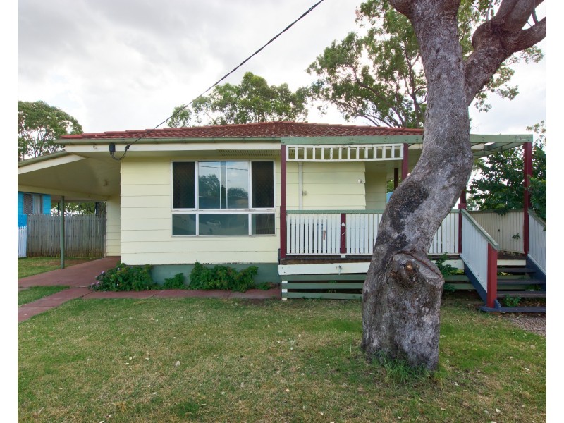 25 Milligan Street, Oakey QLD 4401