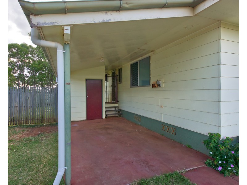25 Milligan Street, Oakey QLD 4401