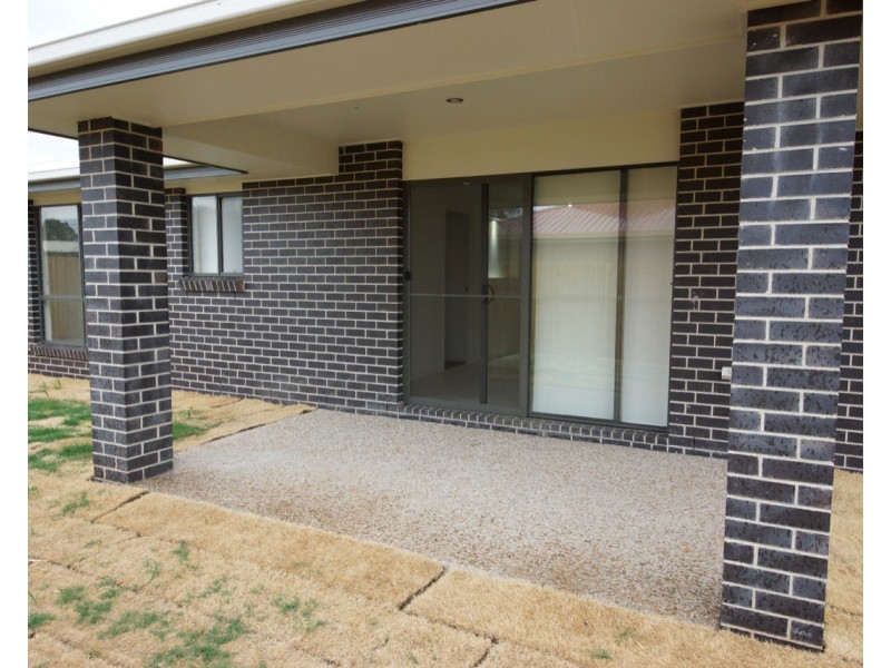 20 Debbie Court, Oakey QLD 4401