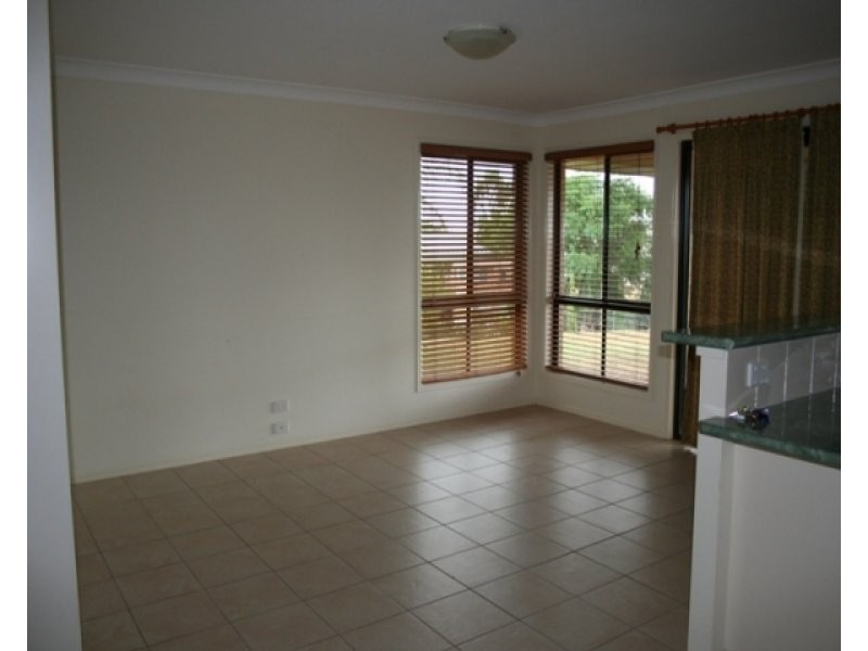 15 Aruma Drive, Oakey QLD 4401