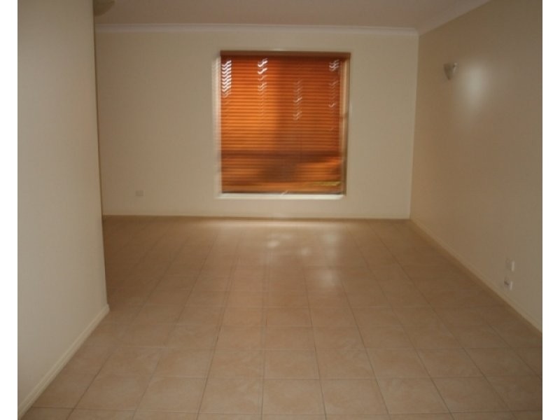 15 Aruma Drive, Oakey QLD 4401