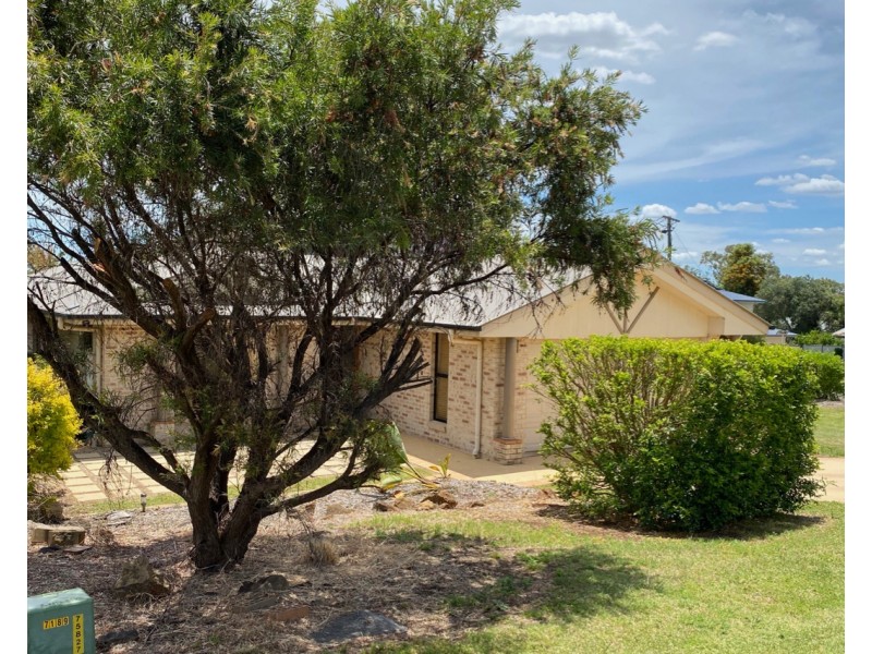 15 Aruma Drive, Oakey QLD 4401