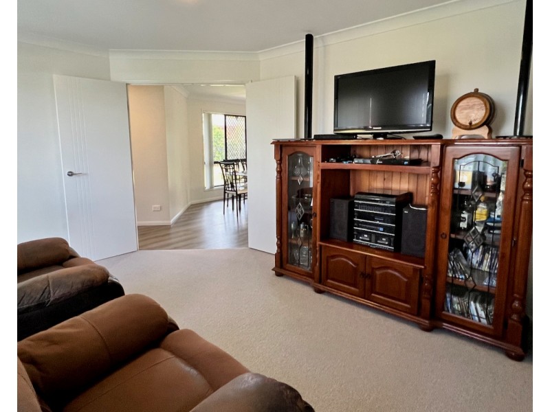 32 Murray Street, Oakey QLD 4401