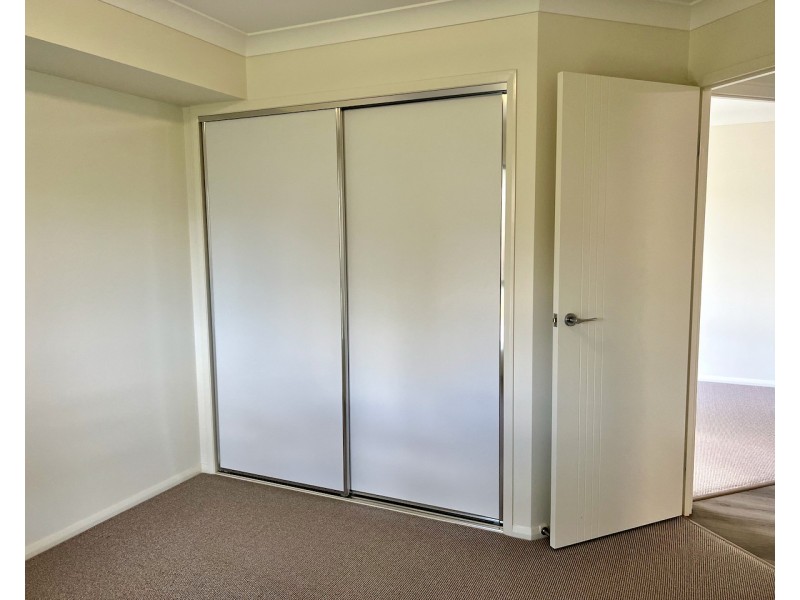 32 Murray Street, Oakey QLD 4401