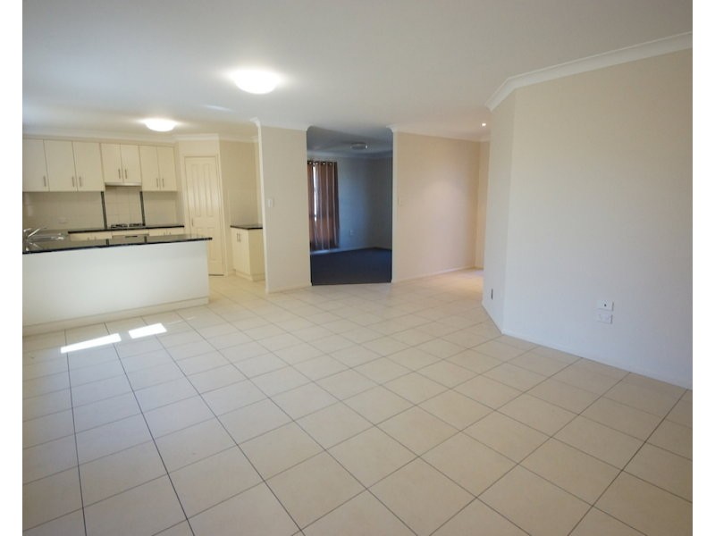 14 Debbie Court, Oakey QLD 4401