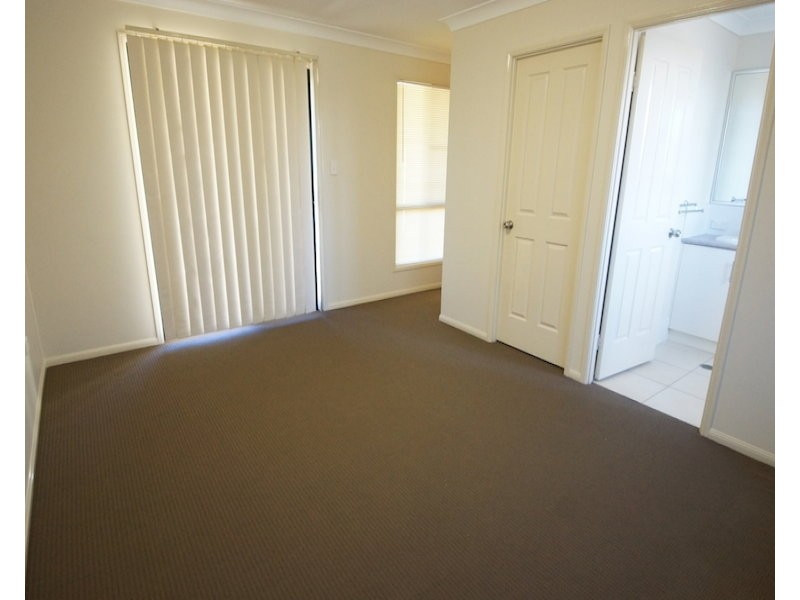 14 Debbie Court, Oakey QLD 4401