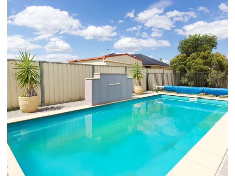 16 Lynne Court, Oakey QLD 4401