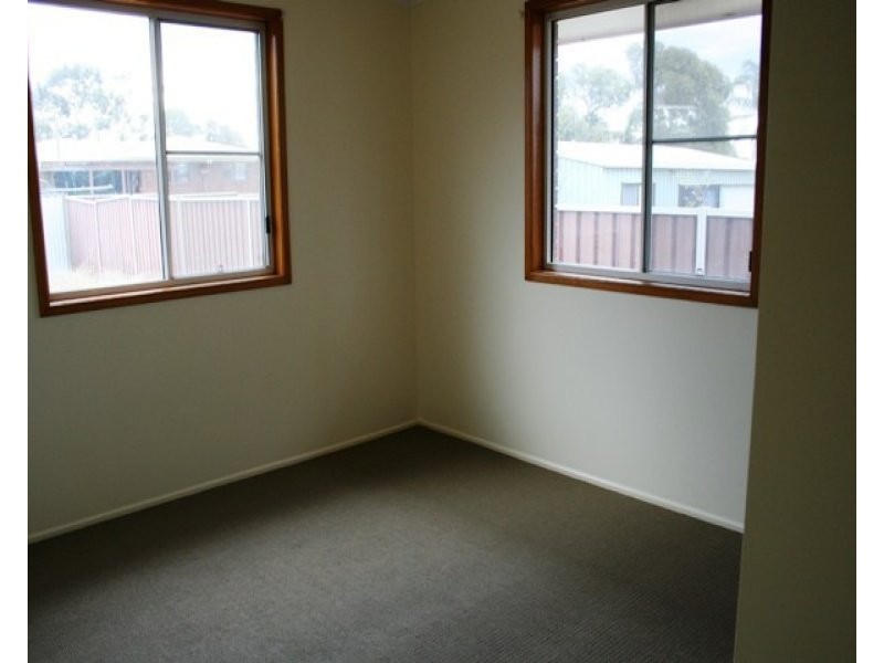 2/89 Hamlyn Road, Oakey QLD 4401