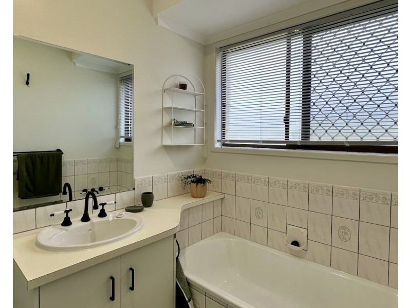 42 Gowrie Street, Kingsthorpe QLD 4400