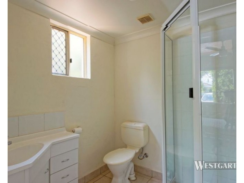 12/9 Uniplaza Court, Kearneys Spring QLD 4350