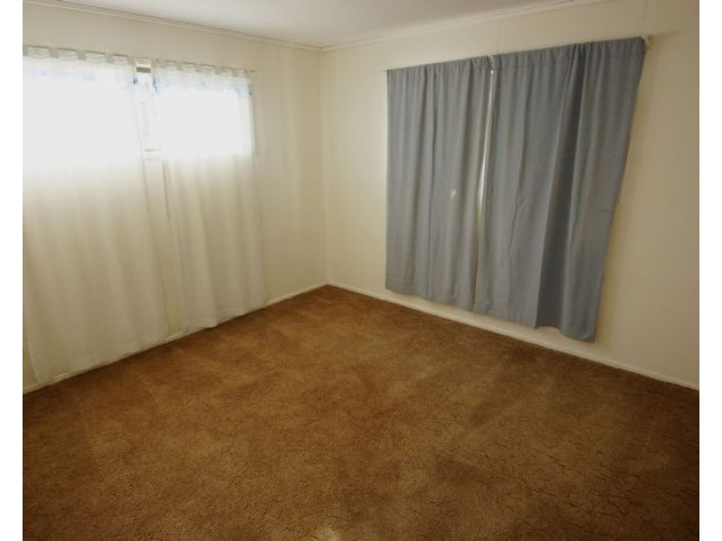 2/14 West Street, Oakey QLD 4401