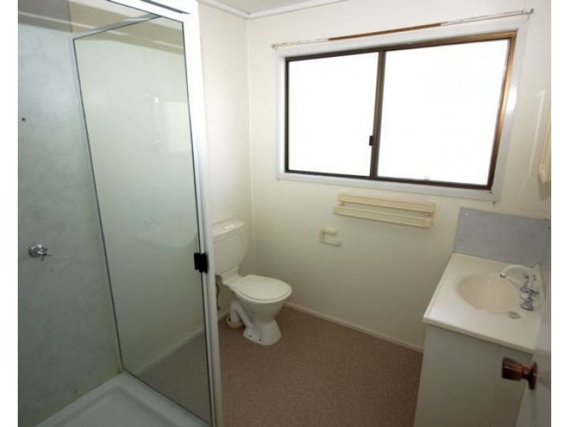 2/14 West Street, Oakey QLD 4401