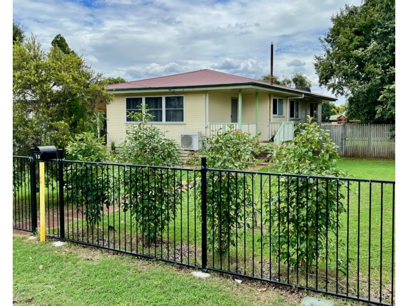 13 James Street, Oakey QLD 4401