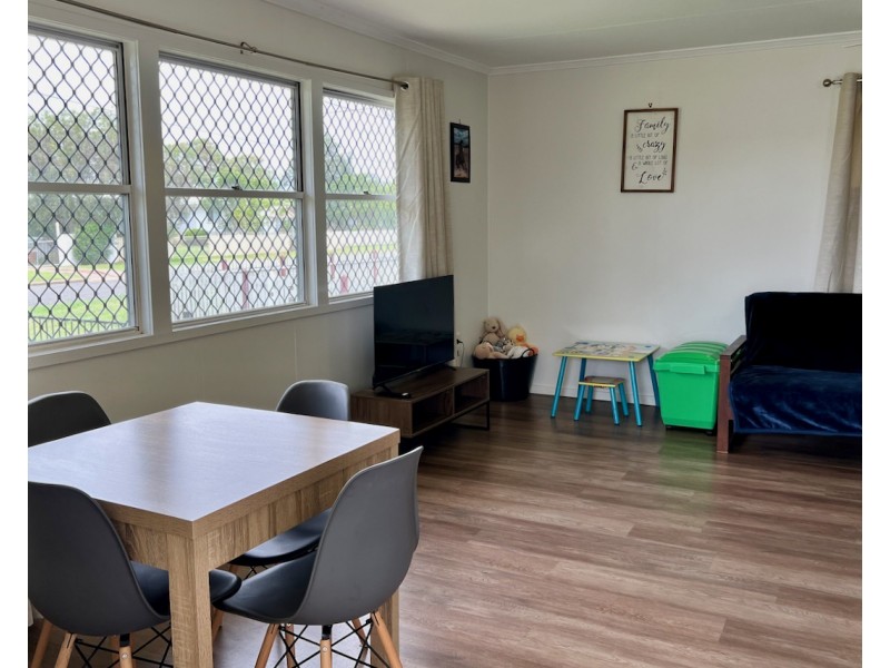 13 James Street, Oakey QLD 4401