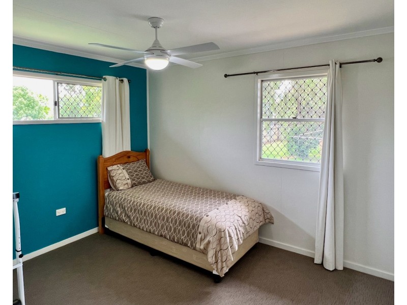 13 James Street, Oakey QLD 4401