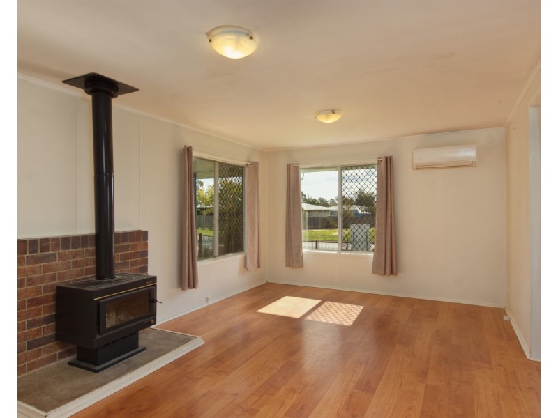 7 Shirley Street, Oakey QLD 4401