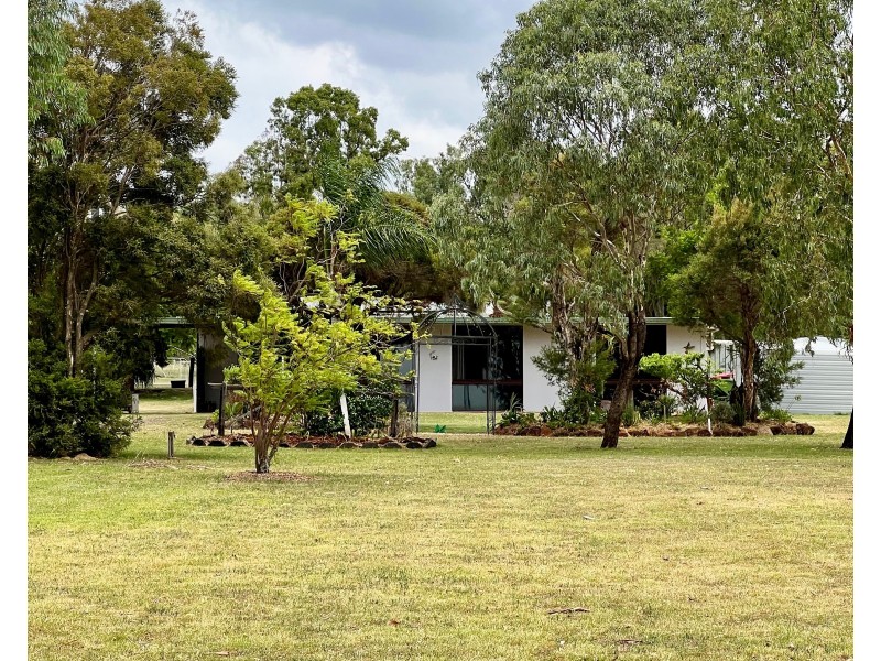 53 4AK Road, Oakey QLD 4401