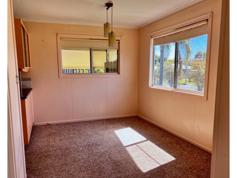 22 Aylmer Street, Oakey QLD 4401