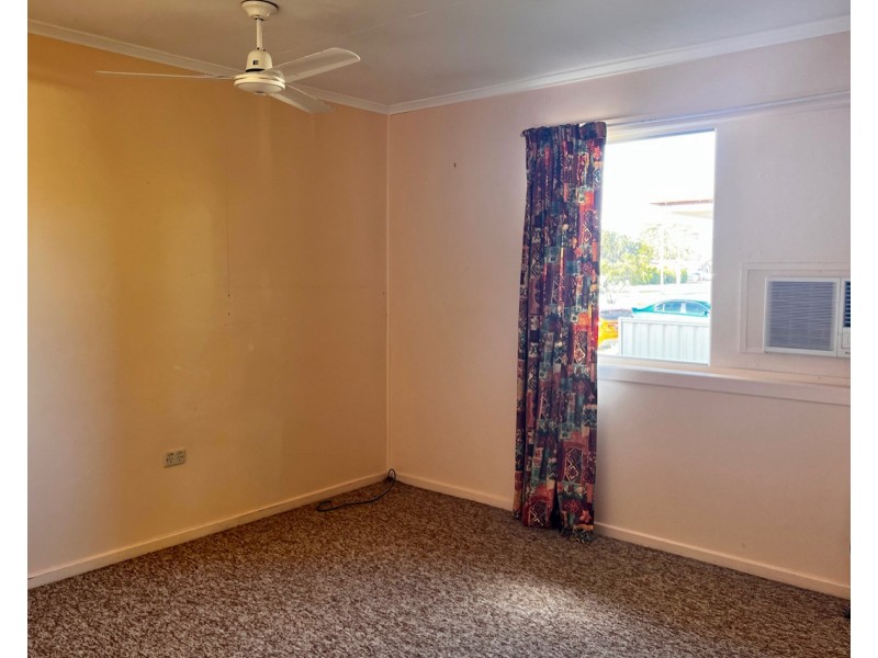 22 Aylmer Street, Oakey QLD 4401