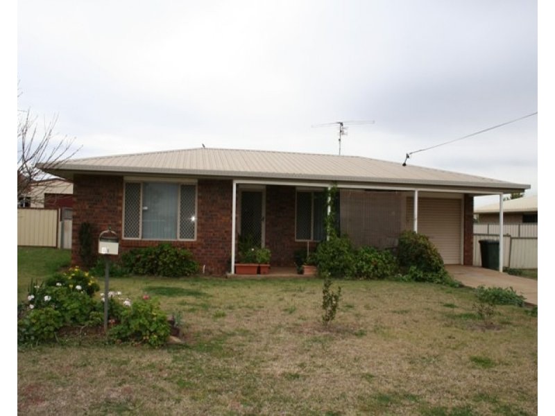41 Hamlyn Road, Oakey QLD 4401
