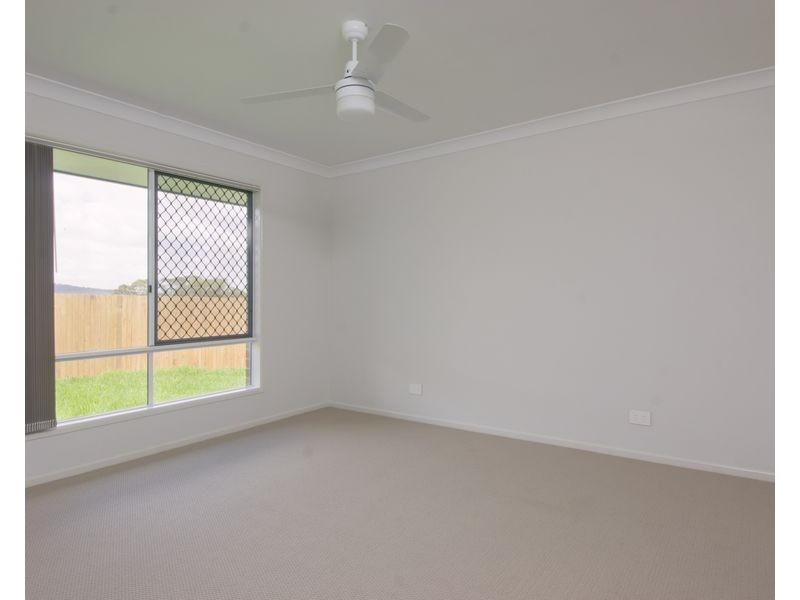 24 Taragon Street, Glenvale QLD 4350