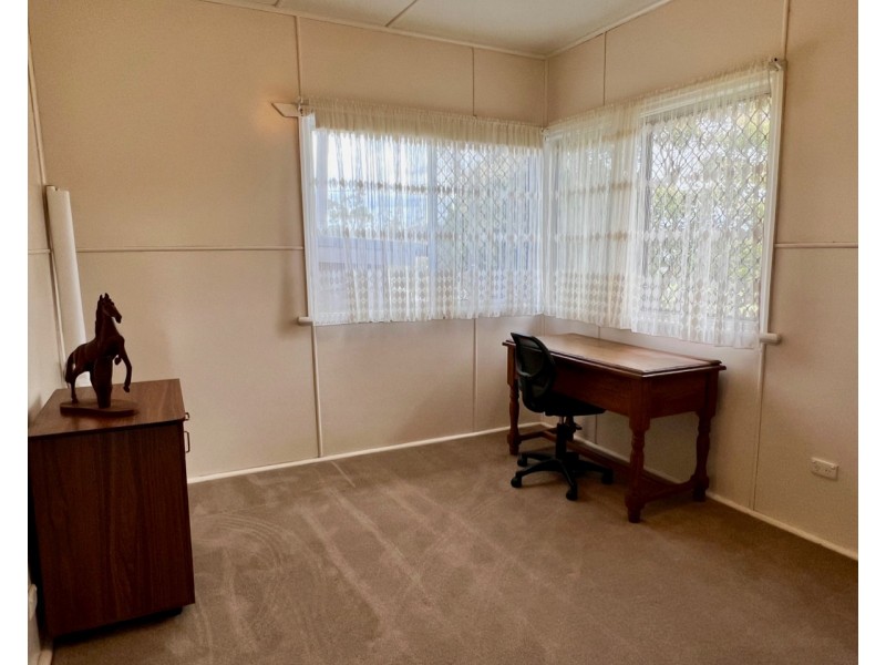 11 McDonald Street, Oakey QLD 4401