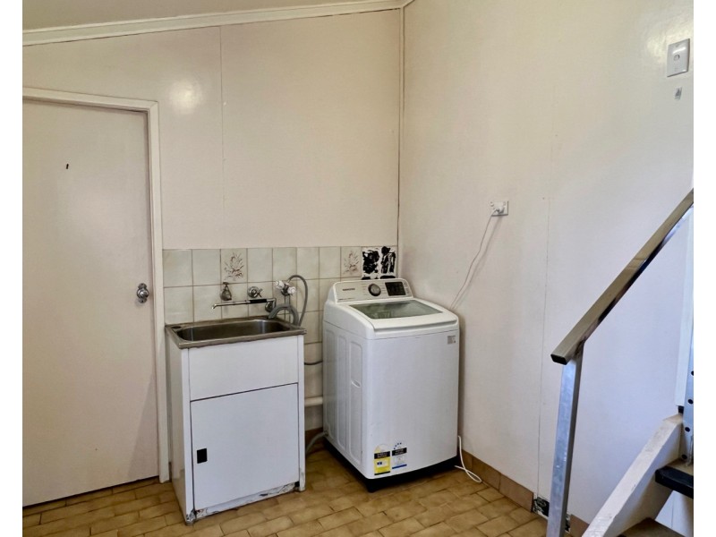 11 McDonald Street, Oakey QLD 4401