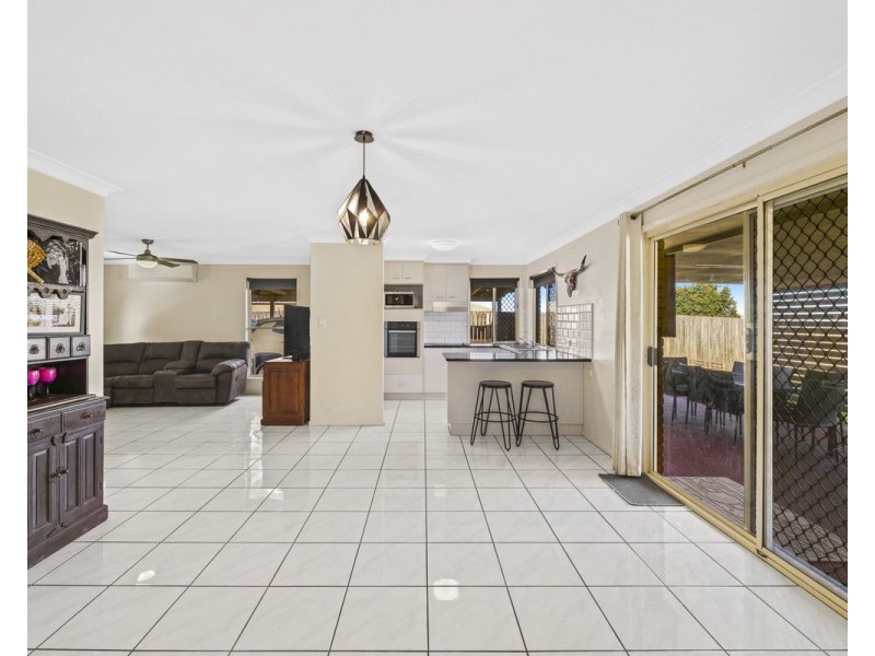 15 Kurrajong Street, Newtown QLD 4350