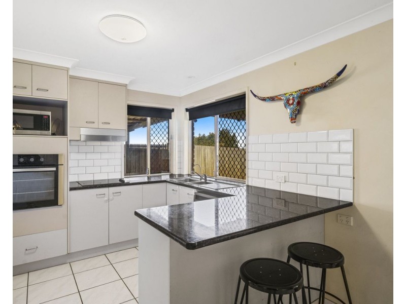 15 Kurrajong Street, Newtown QLD 4350