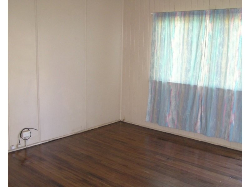 2/165 Perth Street, South Toowoomba QLD 4350