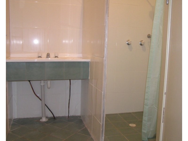 2/165 Perth Street, South Toowoomba QLD 4350