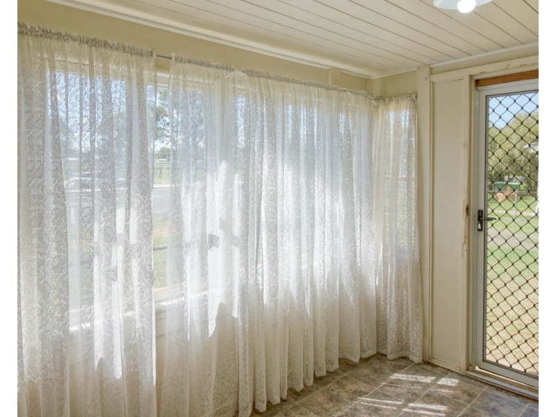 149 Bridge Street, Oakey QLD 4401