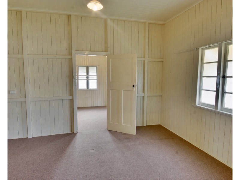 149 Bridge Street, Oakey QLD 4401