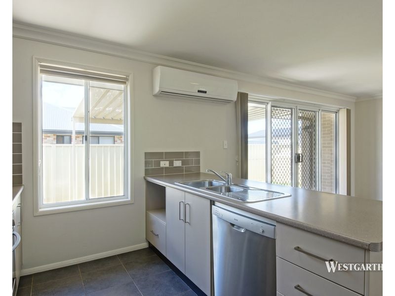 2 Debbie Court, Oakey QLD 4401