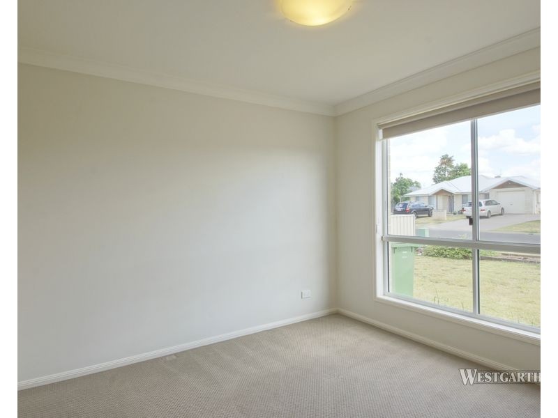2 Debbie Court, Oakey QLD 4401