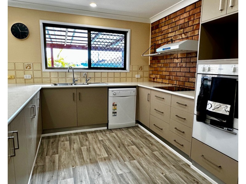 115 Hamlyn Road, Oakey QLD 4401