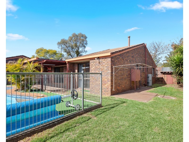 115 Hamlyn Road, Oakey QLD 4401