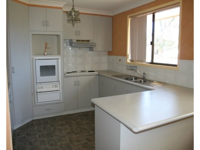 43 Hamlyn Road, Oakey QLD 4401
