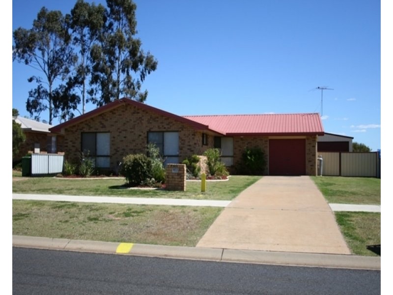 43 Hamlyn Road, Oakey QLD 4401