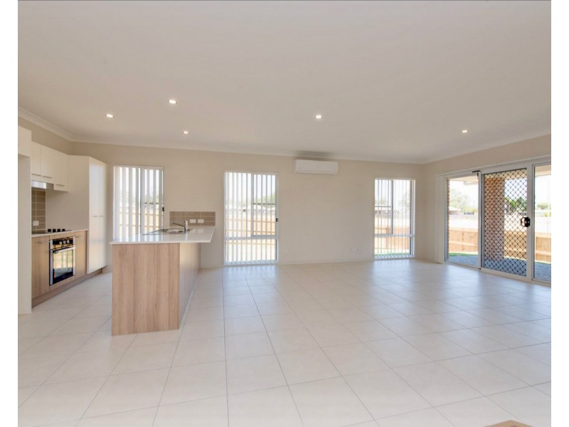 6 David Court, Helidon QLD 4344