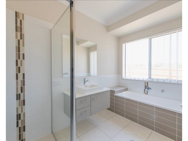 6 David Court, Helidon QLD 4344