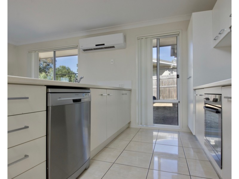 32 Aruma Drive, Oakey QLD 4401