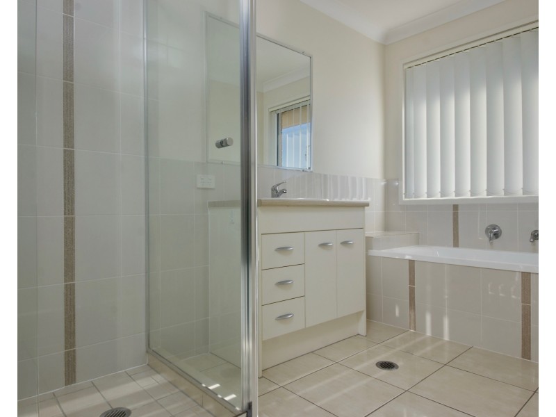 32 Aruma Drive, Oakey QLD 4401