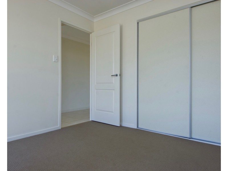 32 Aruma Drive, Oakey QLD 4401