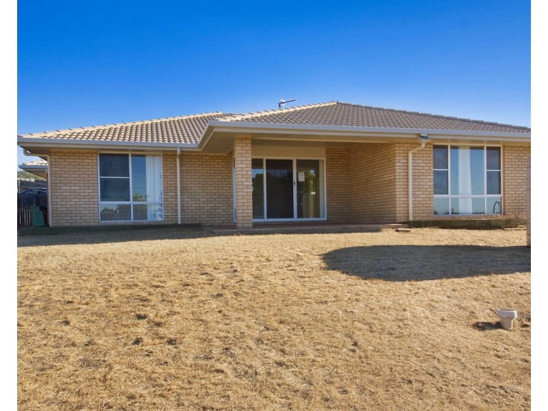 32 Aruma Drive, Oakey QLD 4401