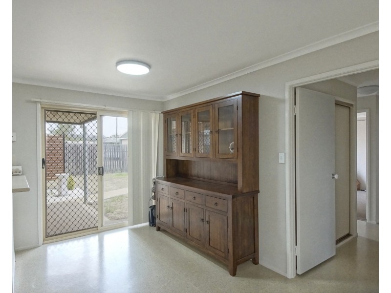 15 Joseph Street, Oakey QLD 4401