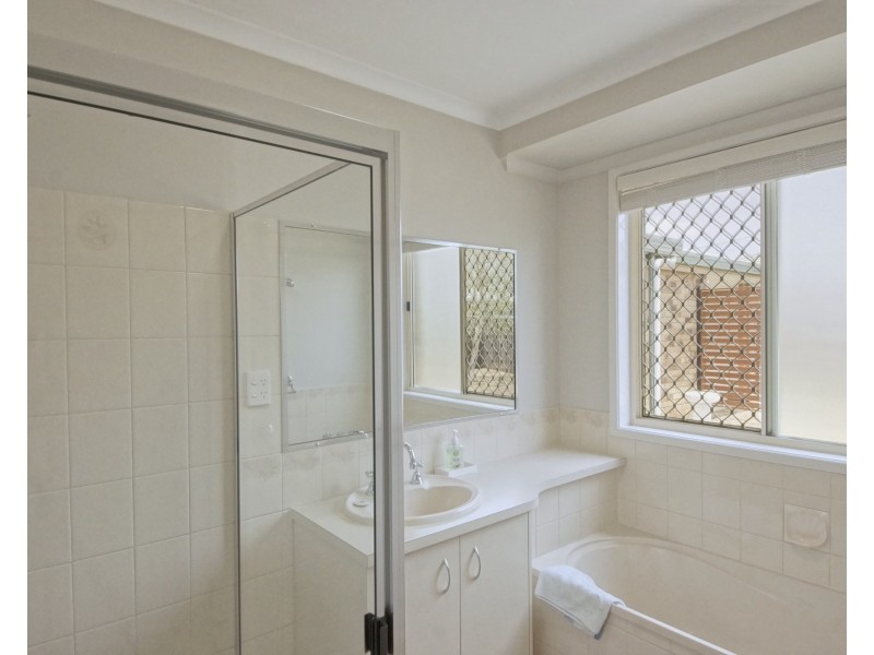 15 Joseph Street, Oakey QLD 4401